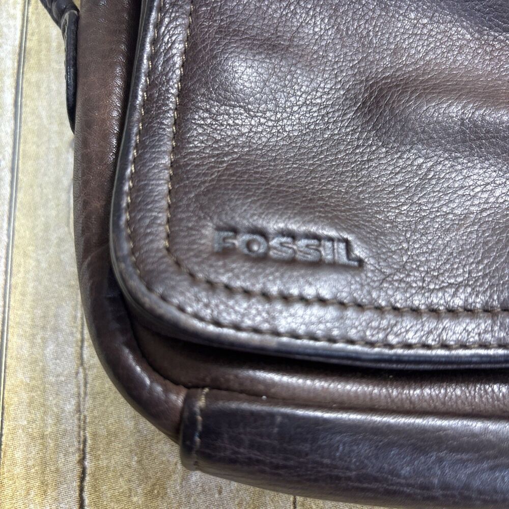 Vtg Fossil Brown Leather Shoulder Bag Purse Organizer Card Slots - Picture 4 of 16
